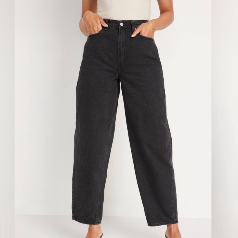 Old Navy Extra High-Waisted Balloon Ankle Jeans